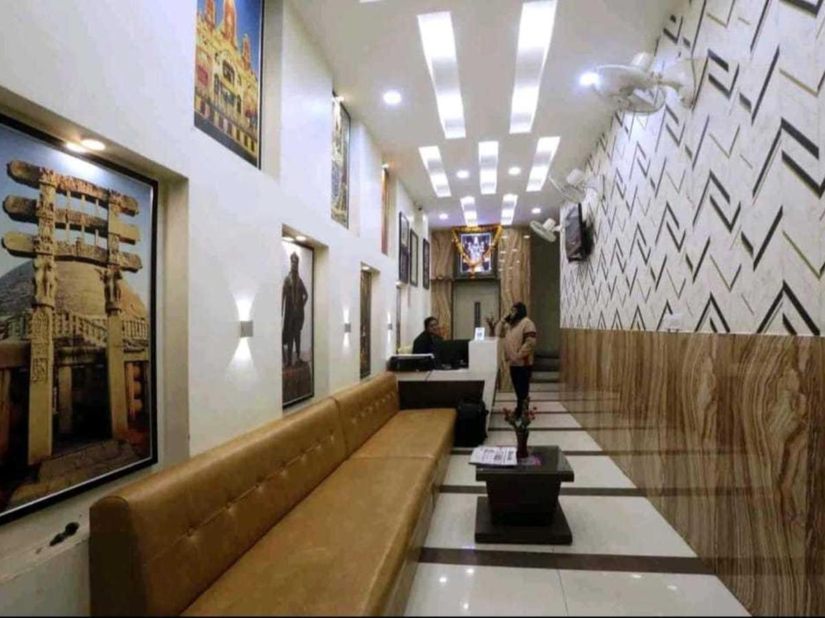 Oyo Shree Balaji Tower Hotel Bhopal Exterior foto