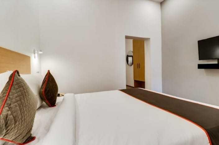 Oyo Shree Balaji Tower Hotel Bhopal Exterior foto